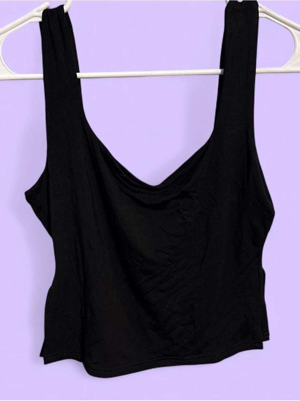 Forever 21 Black Scoop Neck Crop Tank